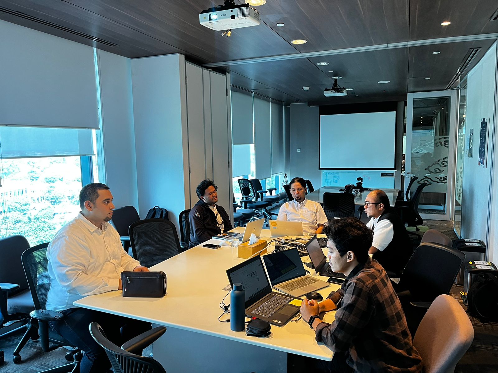 Meeting dengan team IT Pertamina Hulu Energi